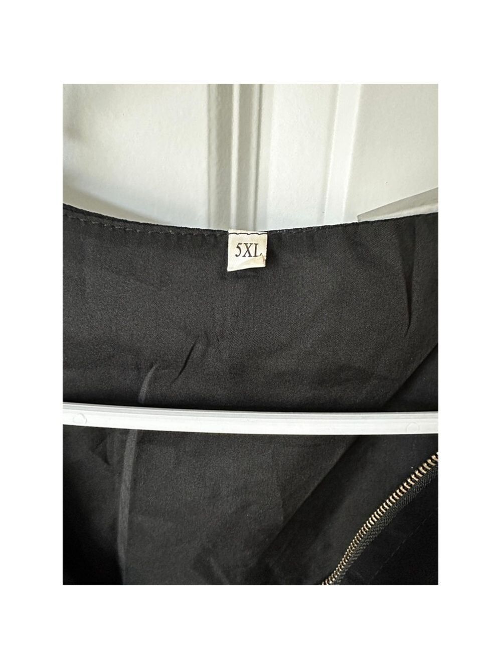 Black Blouse 5X - Picture 4 of 6